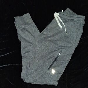 Vuori Heather Charcoal Performance Joggers